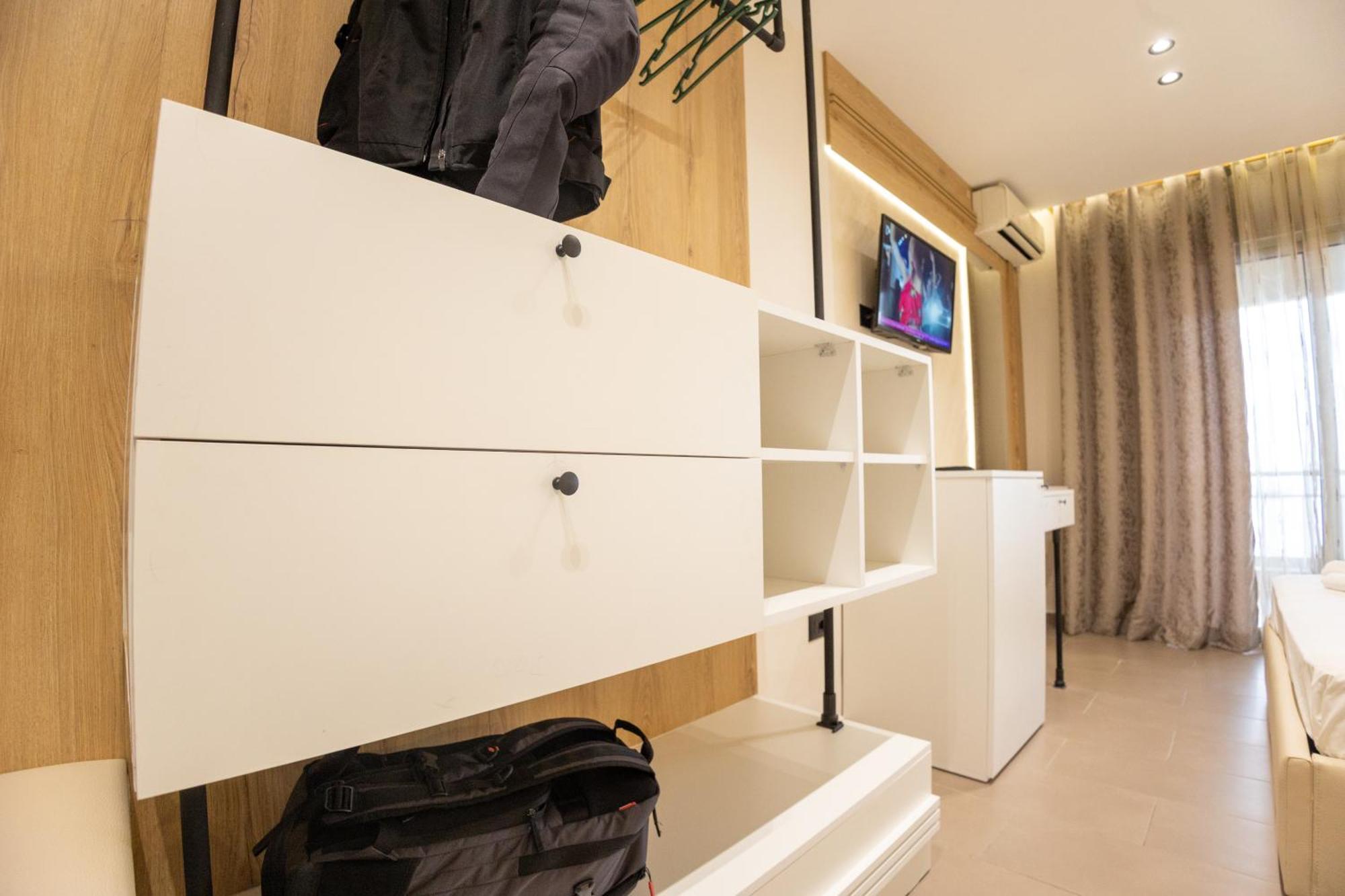 Hotel Klebrido Dıraç Dış mekan fotoğraf